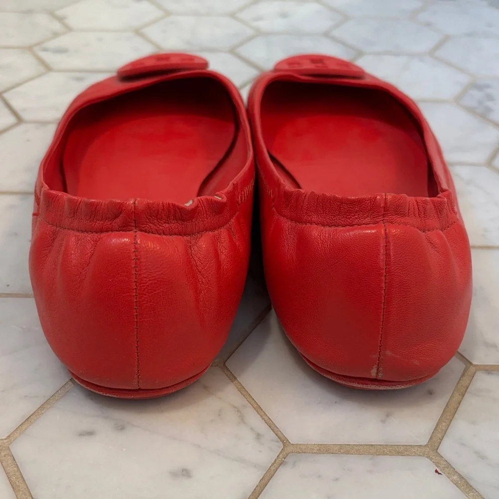 Tory Burch Women's Vibrant Dark Orange Flats - Picture 2 of 3
